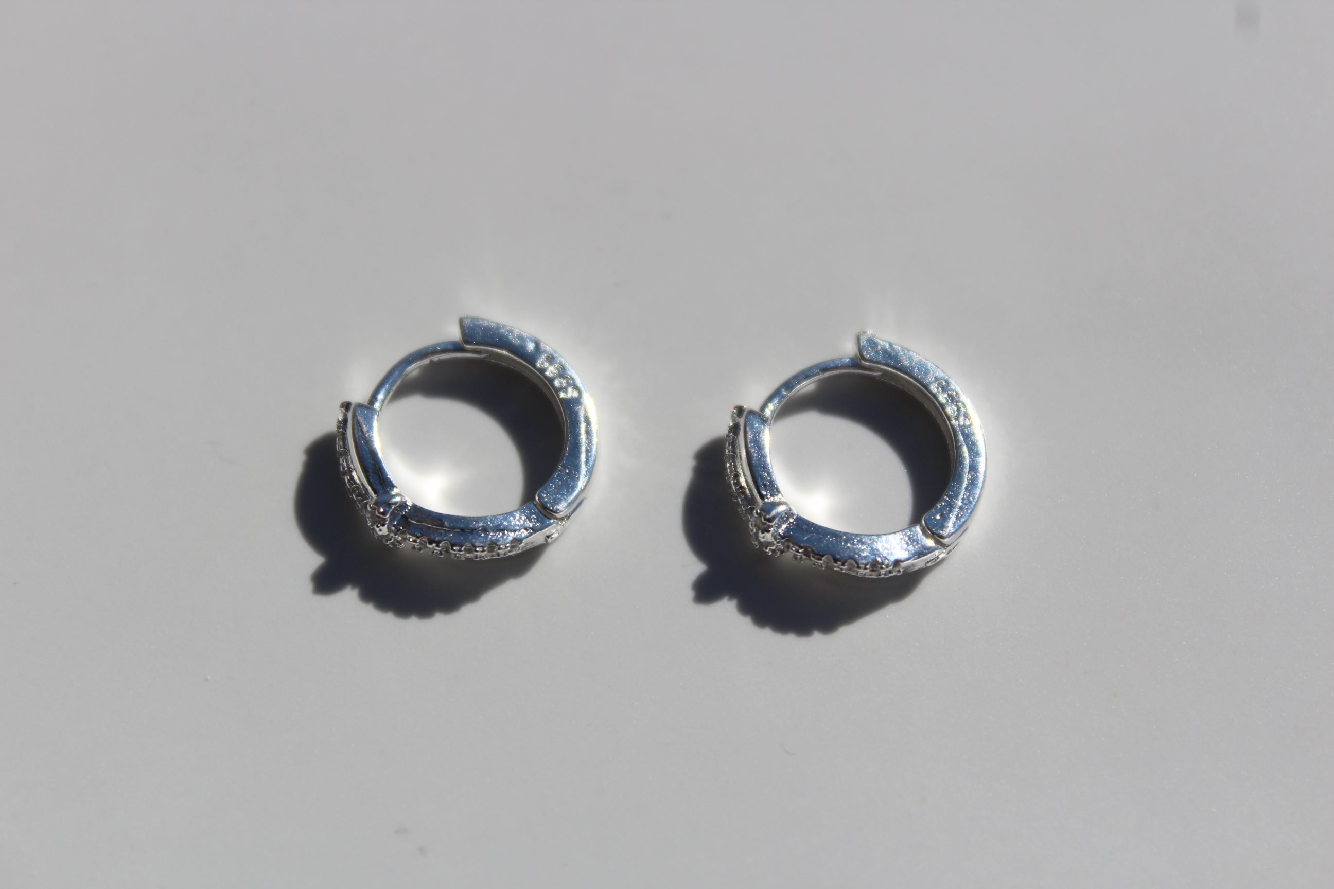 Ney Knot Twist Hoops