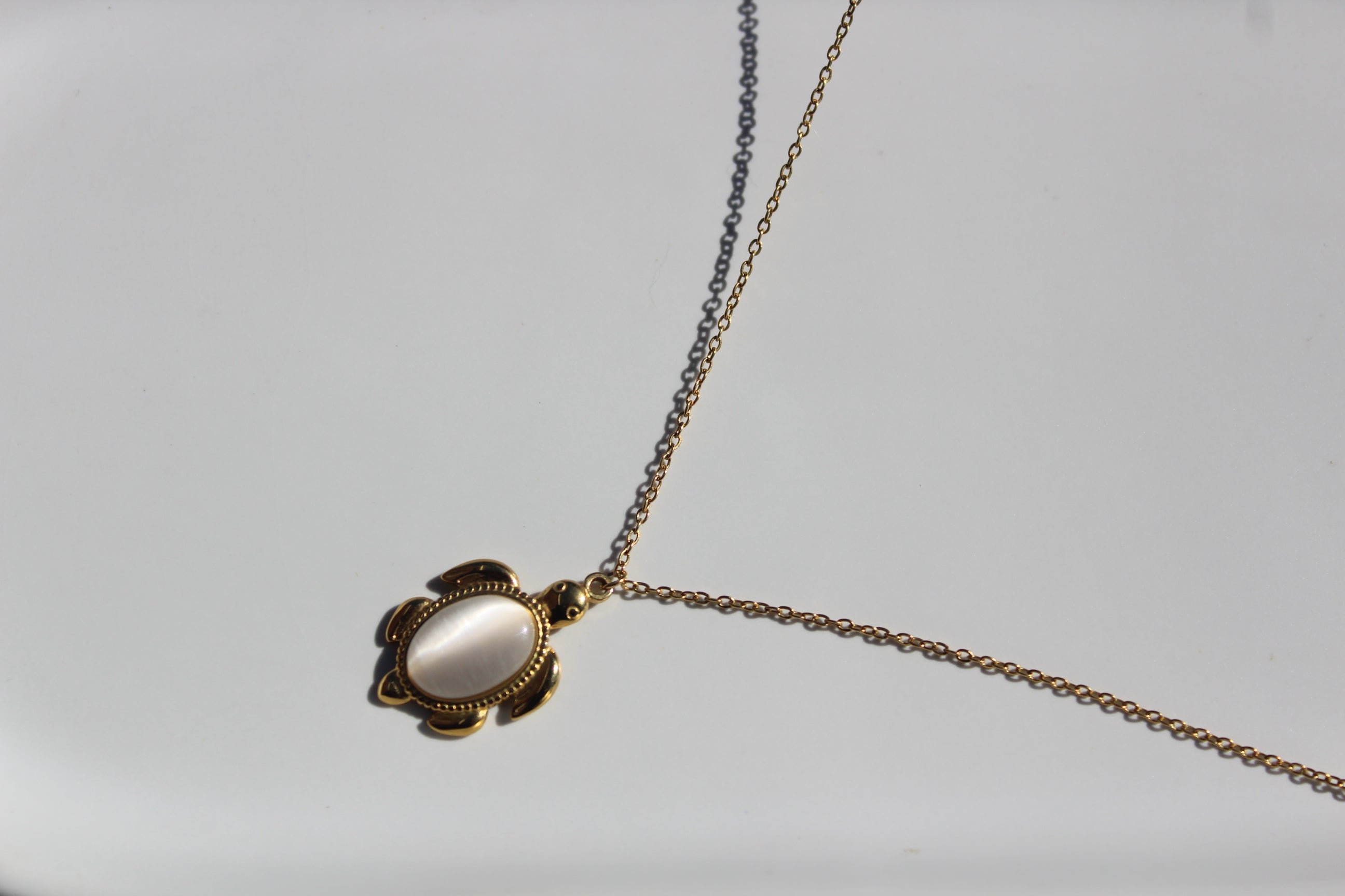 Lustre Honu Necklace