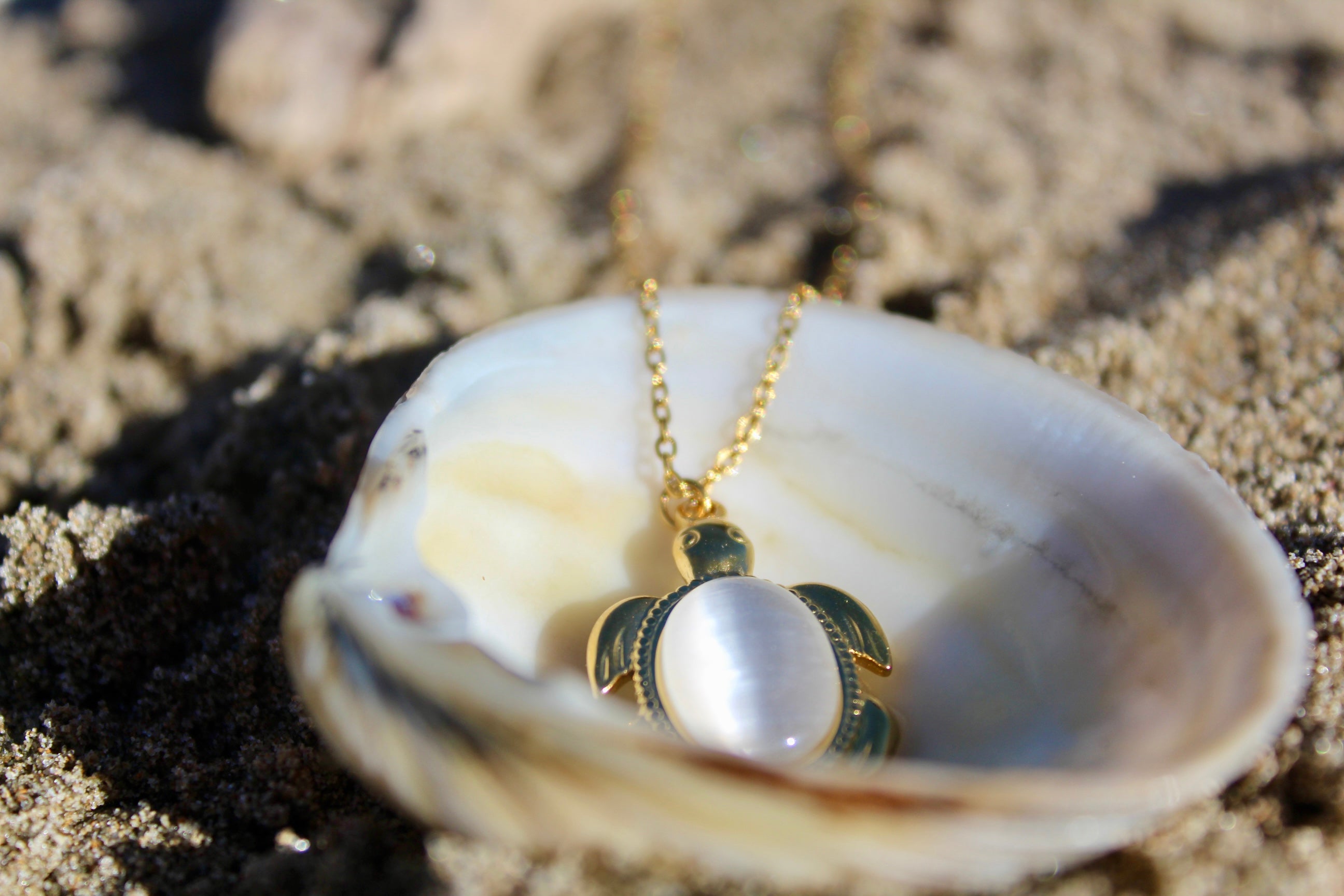 Lustre Honu Necklace