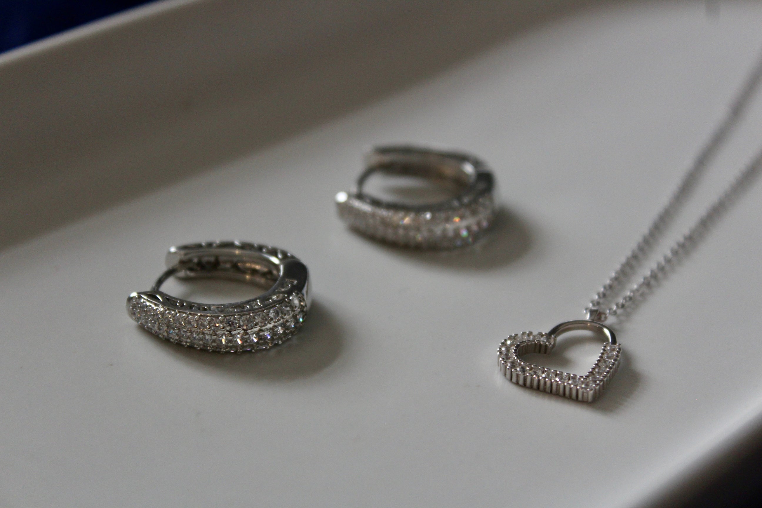 Nia Lustre Hoops