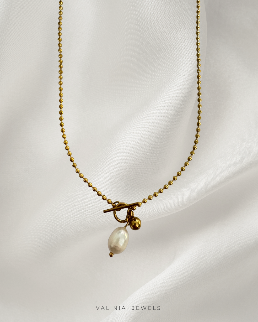Peara Necklace