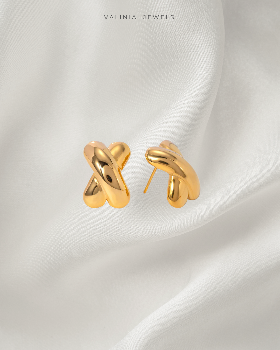 Hononga Cross Studs