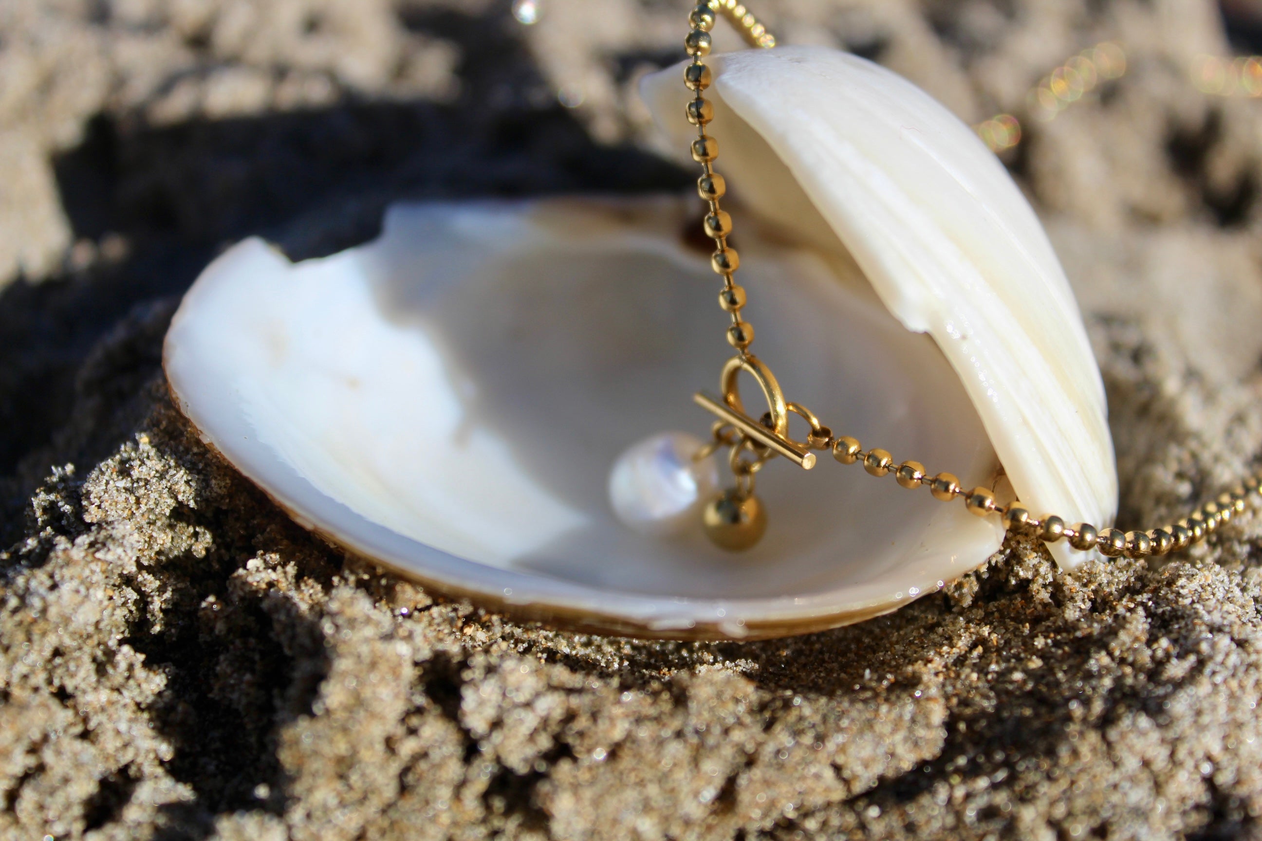 Peara Necklace