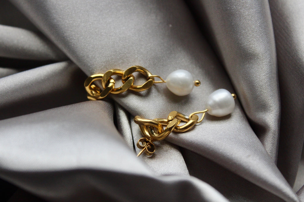 Dia Chain Pearl Drop Earrings