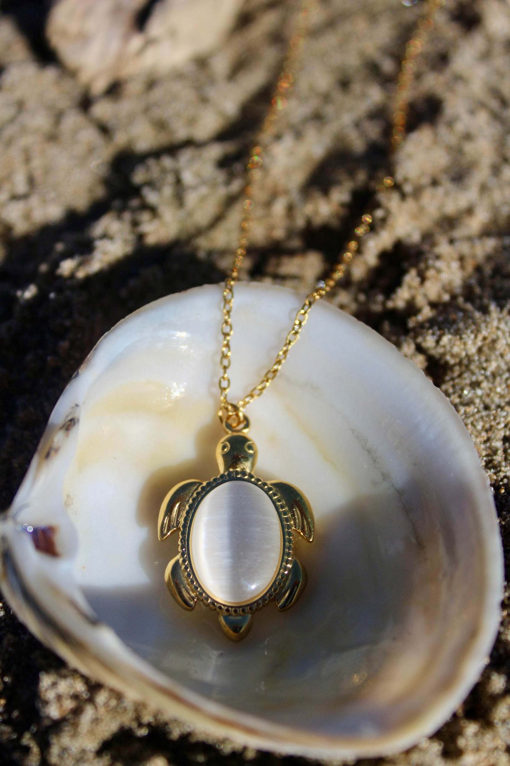Lustre Honu Necklace