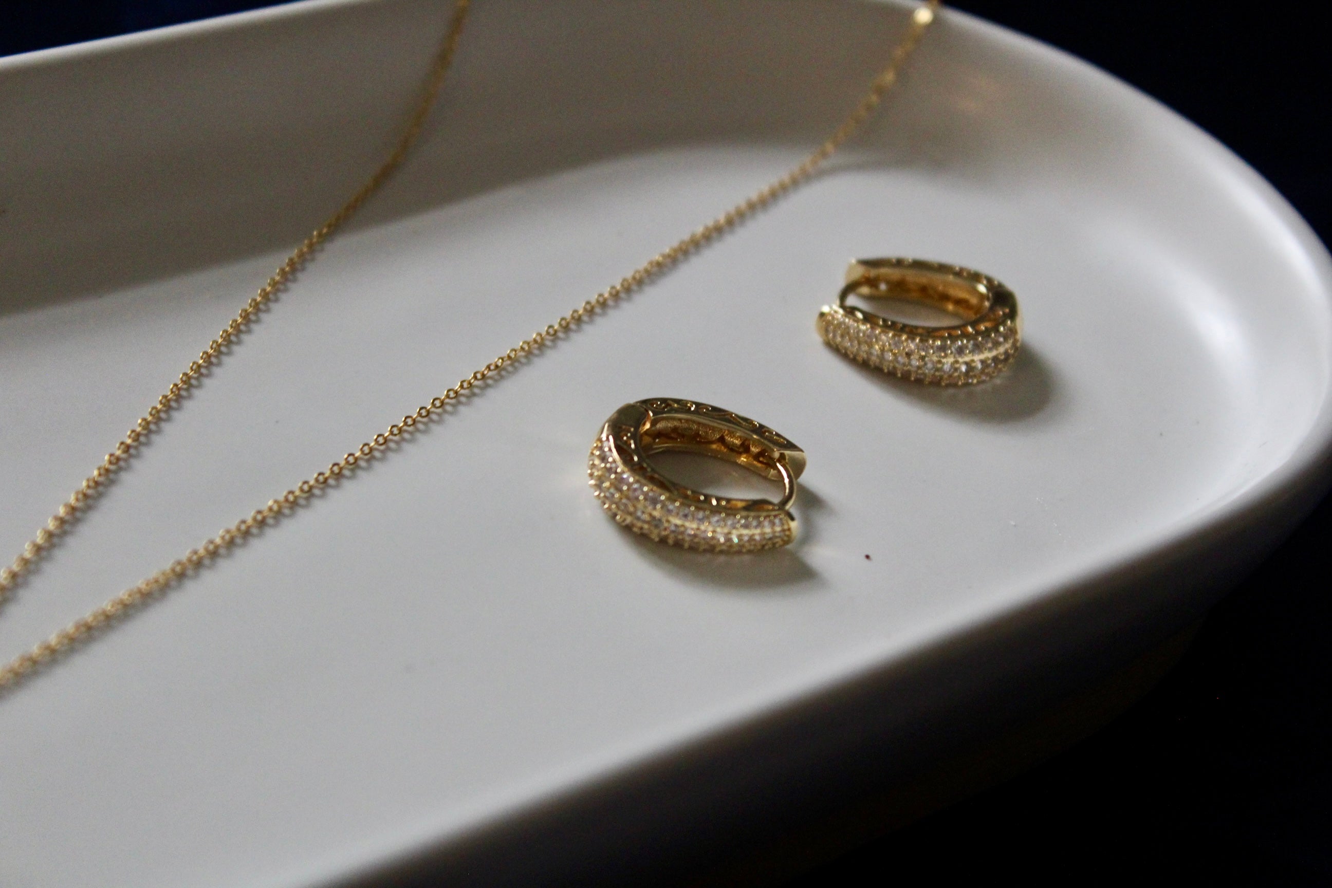Nia Lustre Hoops