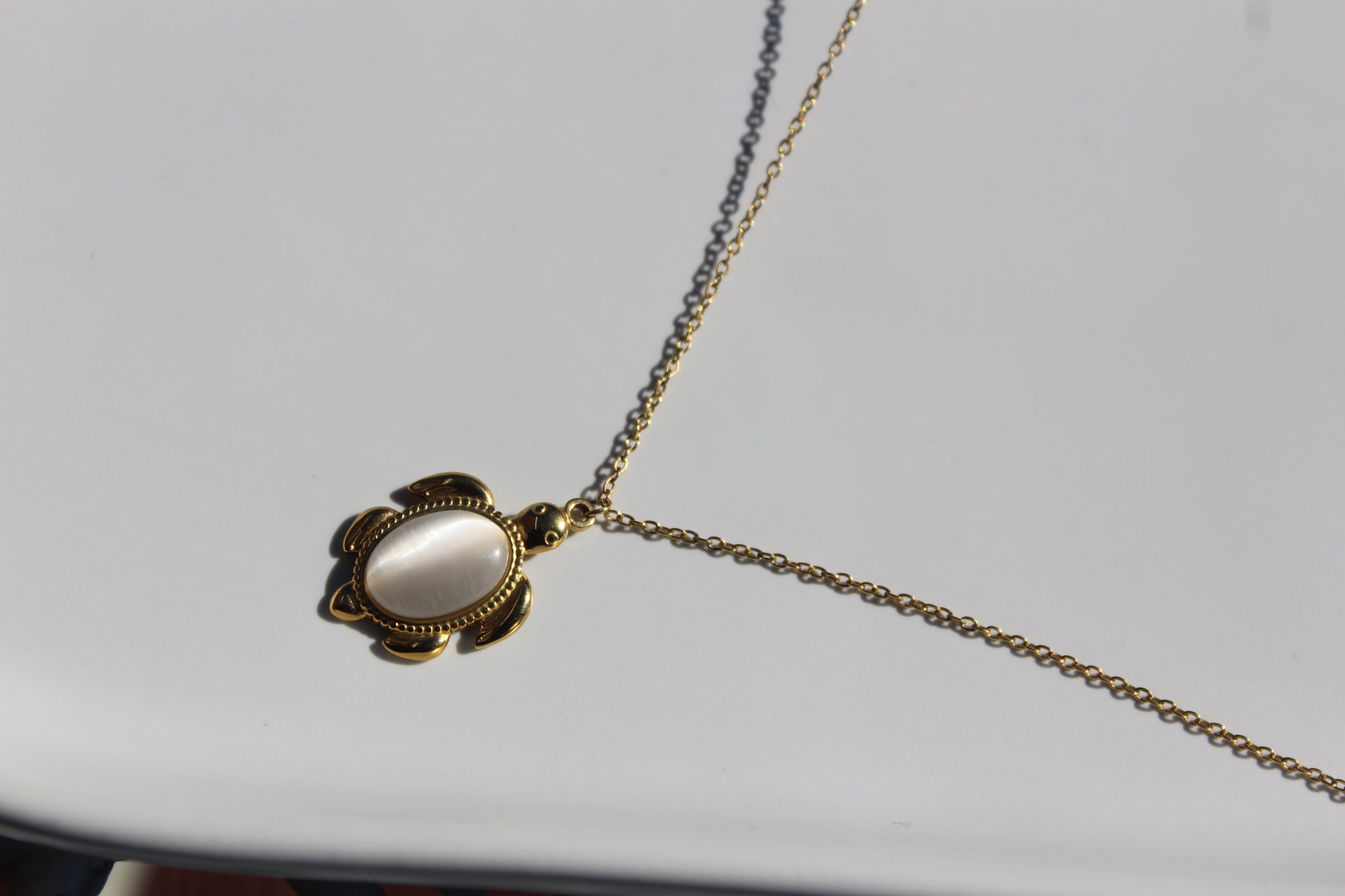 Lustre Honu Necklace