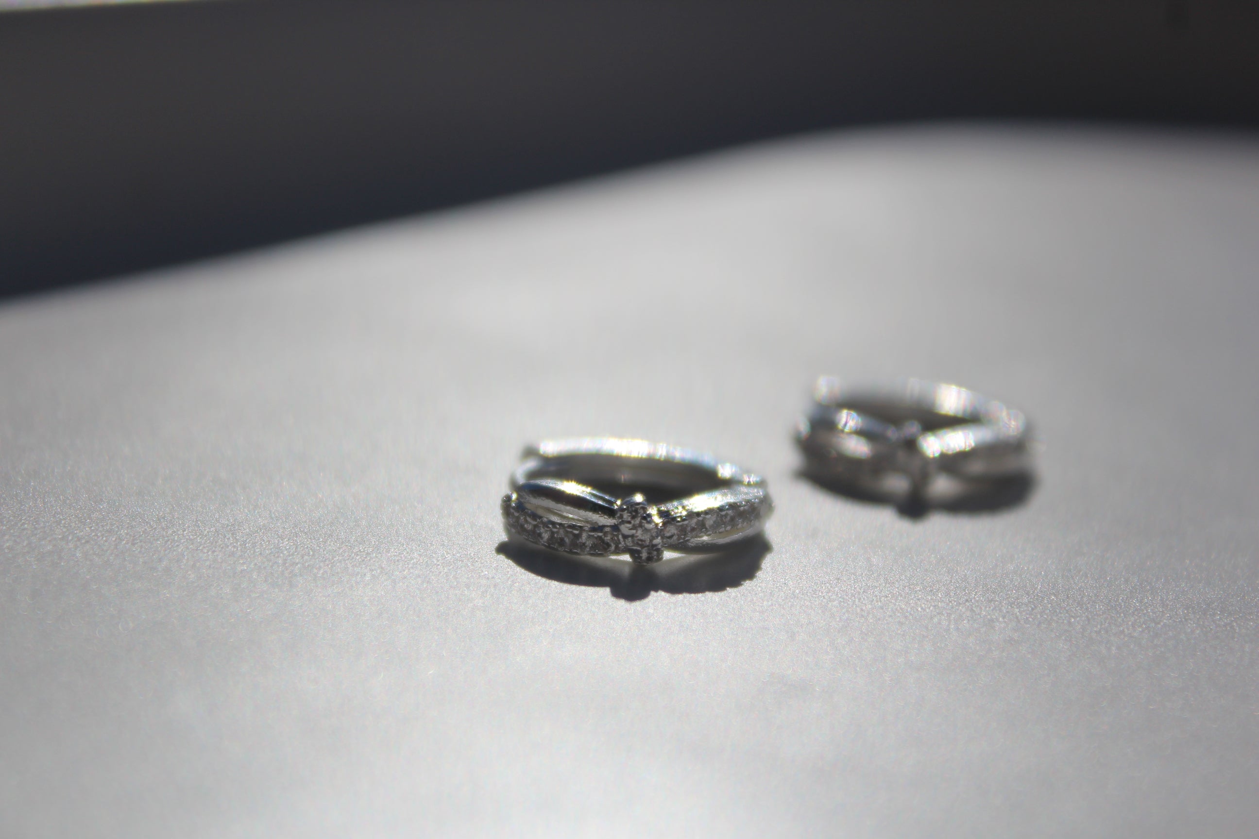 Ney Knot Twist Hoops