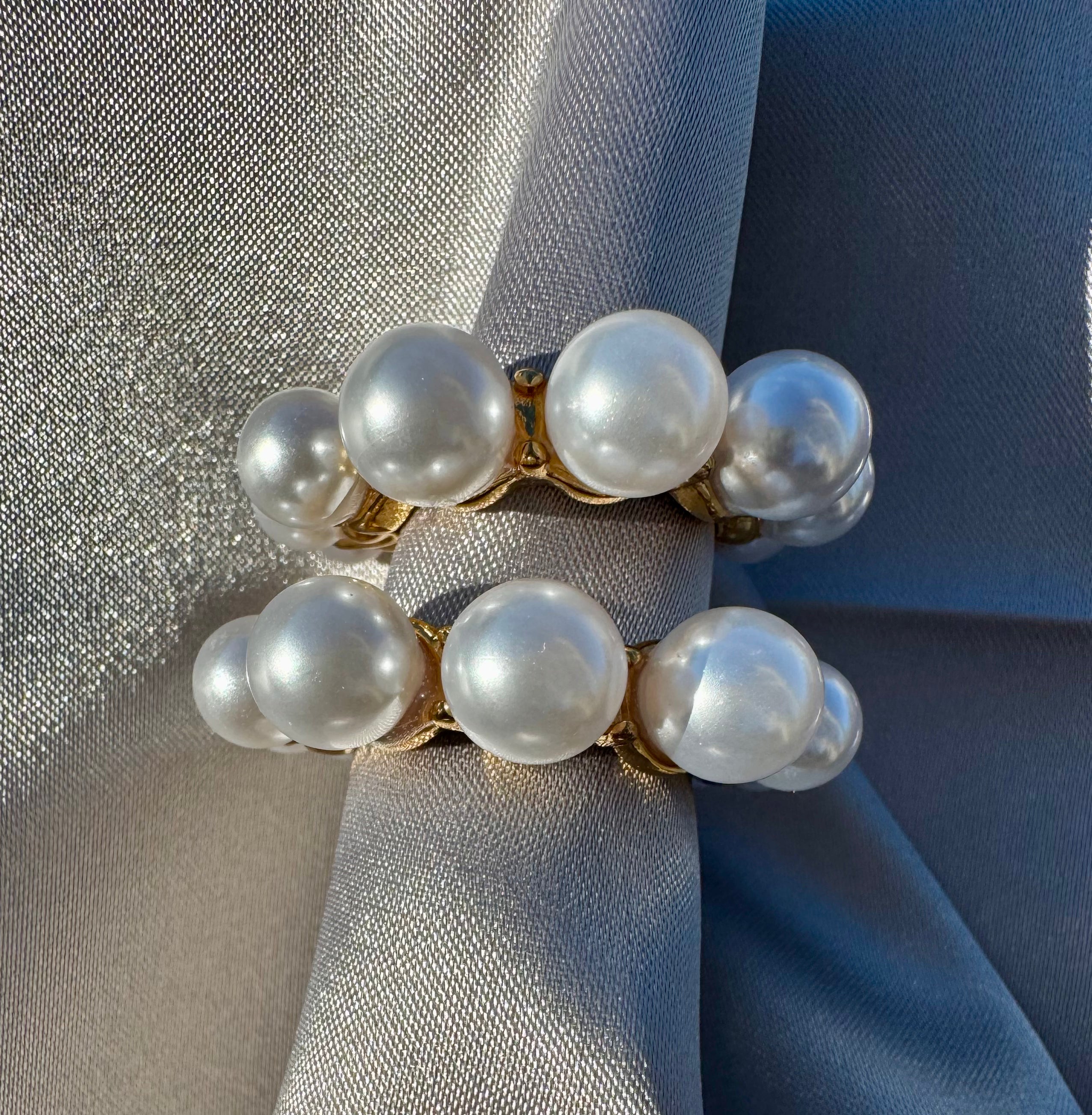 Vinia Classic-C Pearl Earrings