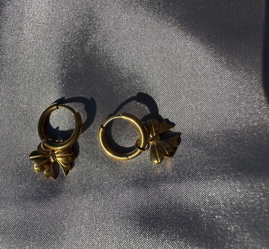 Bow-tique Hoops